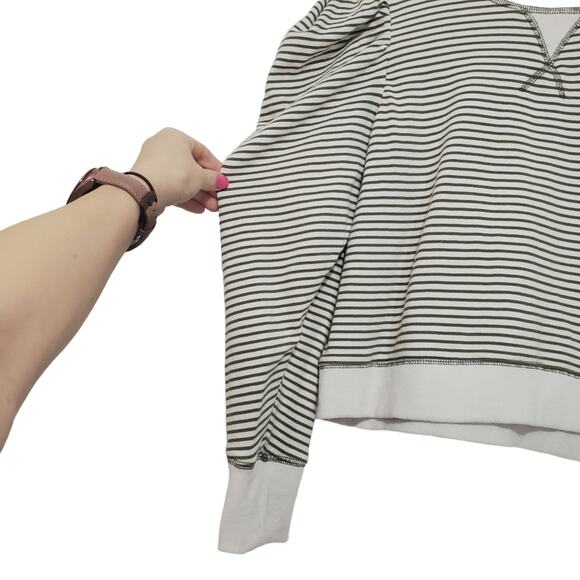 By the River | Puff Pleated Shoulder Striped Sweatshirt Regencycore - Picture 5 of 8